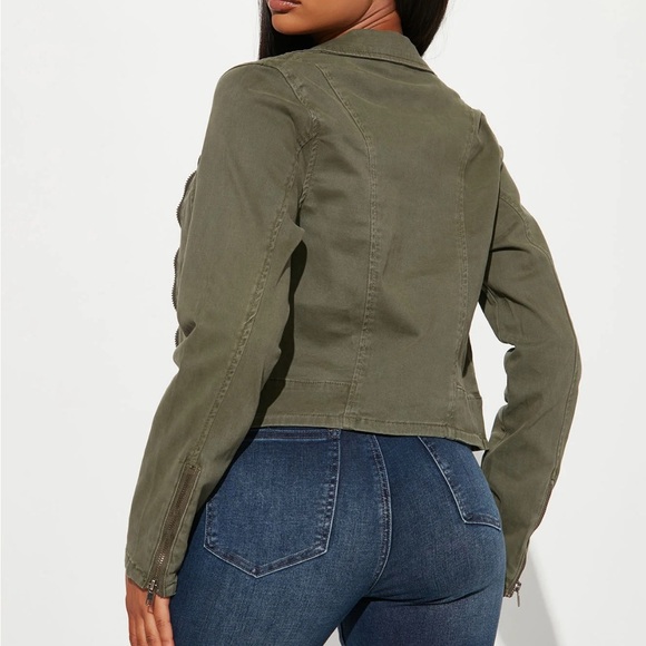 Moto Jacket 🧥 - Picture 2 of 8